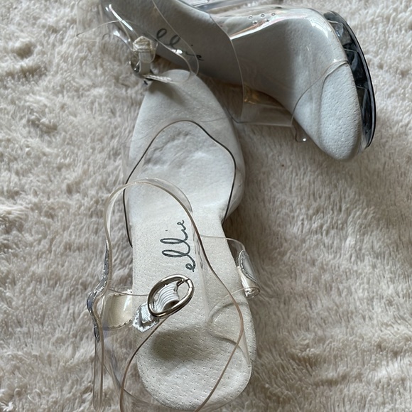 Fancy High Heels - Picture 5 of 5